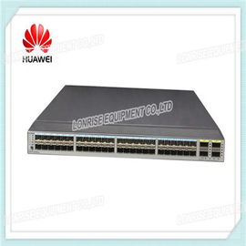 Porto 40GE QSFP+ do interruptor 48-Port 10GE SFP+ 4 de CE6810-48S4Q-LI Huawei sem fã/módulo de poder