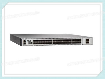 Vantagem da rede do porto 10Gig do interruptor de rede C9500-40X-A de Cisco 40 com licença do ADN