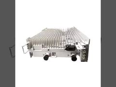 RRU5901/QMD, uma unidade de rádio remota ao ar livre alimentada por um gabinete de alimentação