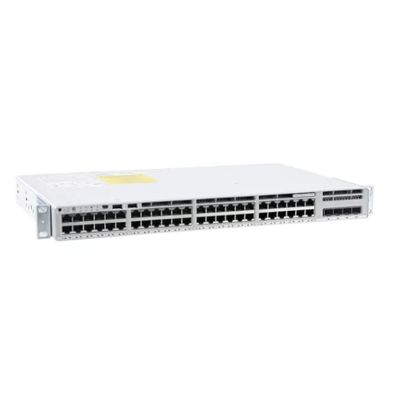 Switch Cisco Catalyst 9200L de 48 portas PoE+ com 4 uplinks SFP+ de 10G
