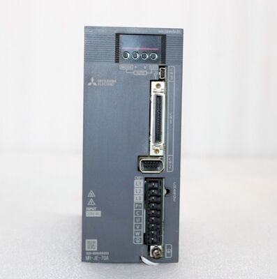 Mitsubishi MR-JE-100AS CNC Servo Drive 1kW Servo amplificador AC de alta precisão para máquinas CNC