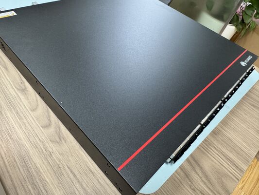 CE8875-24BQ8DQ-B Switch de Data Center, 24×200GE QSFP56, 8×400GE QSFP-DD, 16Tbps, 2400Mpps, Gerenciado