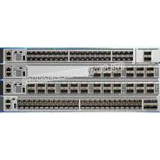 Cisco C9500-24Y4 C-E Switch Catalyst 9500 24 x 1 /10 /25G e 4 40/100G portuários essenciais