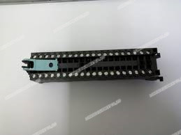 Controle industrial do PLC de SIEMENS 6ES7592-1AM00-0XB0 pronto para enviar o Parafuso-tipo do conector da parte dianteira de SIMATIC S7-1500