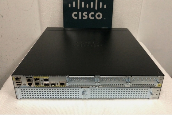ISR4351-VSEC/K9 Cisco ISR 4351 Bundle With UC & Sec Lic PVDM4-64 CUBE-25 que suporta 3 slots de módulos de interface de rede (NIM)