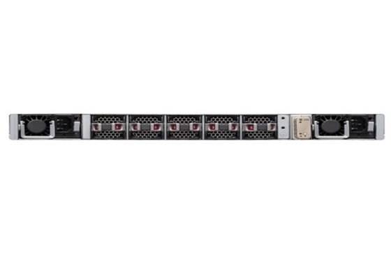 C9500-24Y4C-E Cisco Switch Catalyst 9500 24 X 1 / 10 / 25G e 4 portas 40/100G Network Essentials