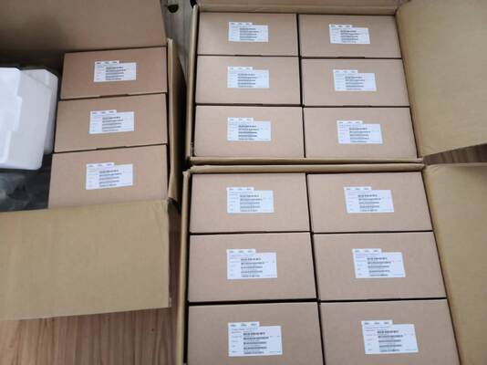 FAP-431F-E FortiAP-431F Wireless Indoor FortiAP - Tri radio (2x 802.11 a/b/g/n/ac/ax, 4x4 MIMO e 1x 802.11 a/b/g/n/ac Wave 2, 2x2 MU-MIMO), antenas internas, 1x 100/1000/2500 Base-T RJ45, 1x 10/10