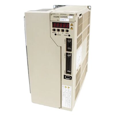 Servo Drive Yaskawa SGDM-50ADA Sigma-II (5 kW, 3 fases 200-230 V, 32,8 A)