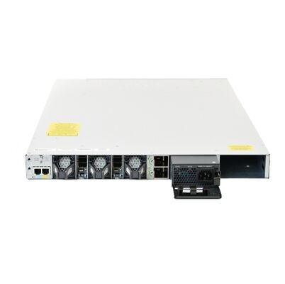 Cisco Catalyst 9300 Switch com 48 portas UPOE, capacidade de comutação de 256 Gbps e 8 GB de DRAM para redes de alta densidade
