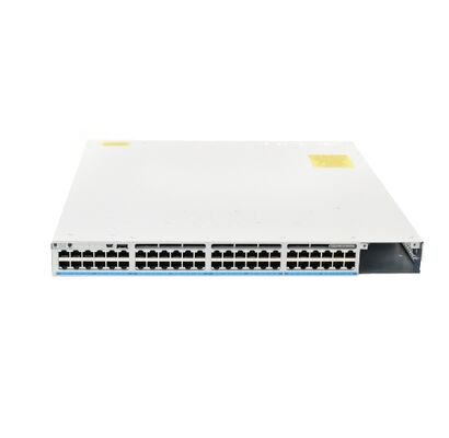 Cisco Catalyst 9300 Switch 48-Port PoE + com 480 Gbps de largura de banda empilhada e Network Essentials