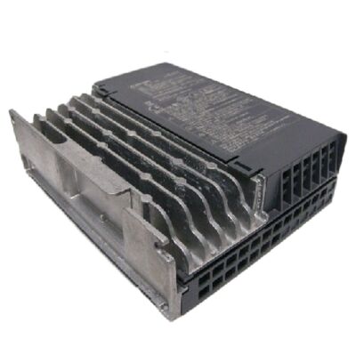 Mitsubishi MR-JE-100AS CNC Servo Drive 1kW Servo amplificador AC de alta precisão para máquinas CNC