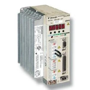 Servodrive Yaskawa SGDH-10DE-OY Sigma-II 1kW 400V