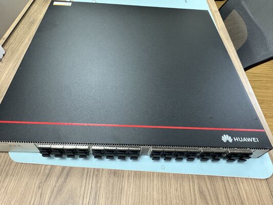 CE8875-24BQ8DQ-B Switch de Data Center, 24×200GE QSFP56, 8×400GE QSFP-DD, 16Tbps, 2400Mpps, Gerenciado