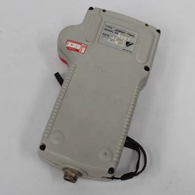 Yaskawa JZMQZ-TB40 Robot Teach Pendente com Display LCD Colorado Windows CE Sistema e Design Ergonômico de Peso