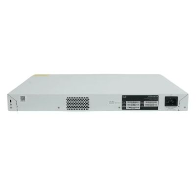 C1300-48P-4G, switch Cisco C1300, 48x PoE+ 370W/4x SFP/montagem em rack