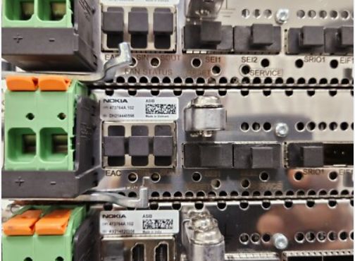 473764A (ASIB) é uma unidade de processamento de banda base Nokia AirScale que suporta redes 2G, 3G, 4G e 5G