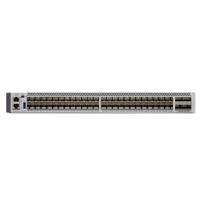 C9500-48Y4C-A, switch Cisco Catalyst 9500, portas 48x25G/alto desempenho/NW Adv. Licença