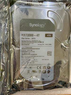 Disco rígido interno Synology Plus Series HAT3300-4T 4 TB 3,5" SATA III NAS